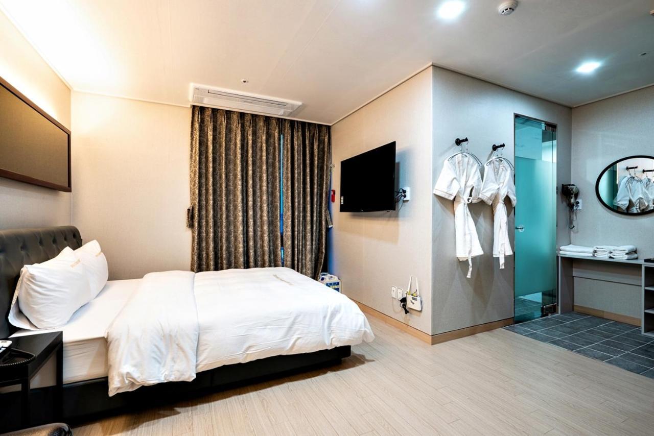 Siheung Seoul Tourist Hotel Dış mekan fotoğraf